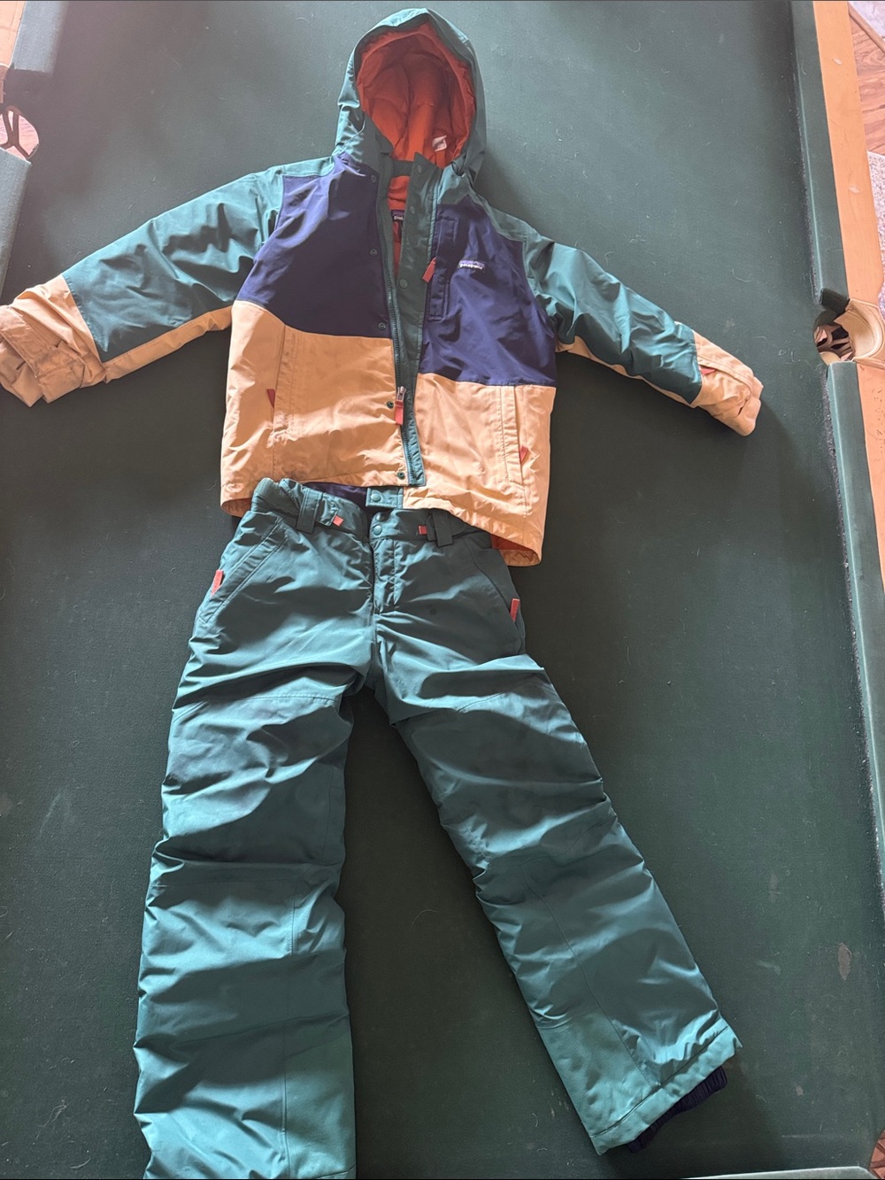 Patagonia Kids Ski Set Hooded Puffer Jacket & Snow Pants - Green/Tan/Navy
